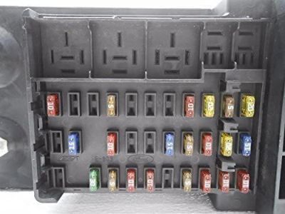 Ford F81Z-14A068-EA Fuse Box Assembly