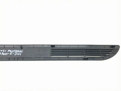 Ford LJ8Z-58457A04-AE