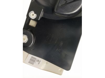 Ford LJ6Z-7823943-DA
