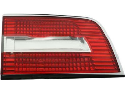 Lincoln Navigator Tail Light - 8L7Z-13405-BCP