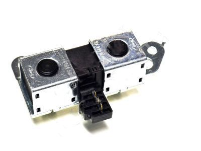 Ford 6L3Z-7G484-A Solenoid Assembly