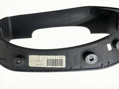 Ford 5L8Z-78044D70-AAA