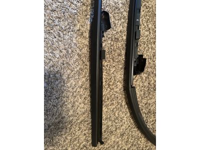 Ford PR3Z-76423A20-AA