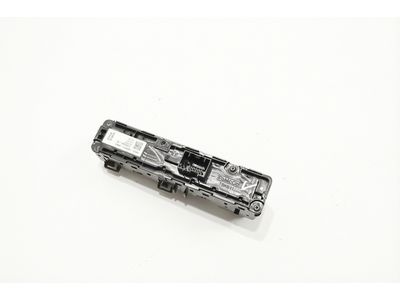 Ford PR3Z-18C858-AA