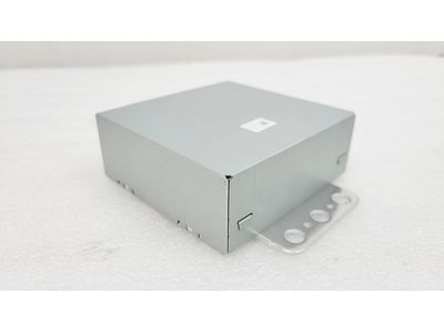 Ford RU5Z-19G317-A Voltage Converter Assembly RU5Z-19G317-A Ford Voltage Converter Assembly Product Photo 1 of 3