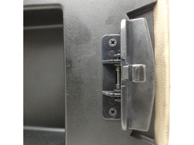 Ford 2L1Z-7806024-AAA