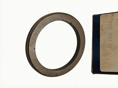 Ford D8BZ-4067-BP
