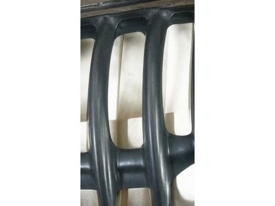 2000 Ford F-450 Super Duty Grille - YC3Z-8200-BAA