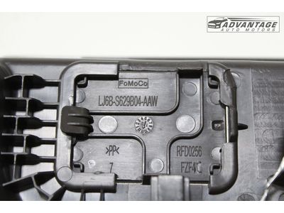 Lincoln LJ7Z-7861749-AD