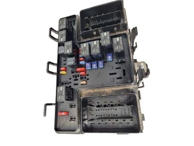 Ford Fusion Fuse Box - HG9Z-14A068-F