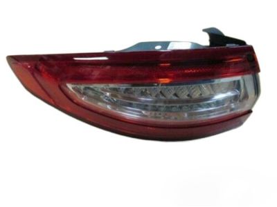 Ford DS7Z-13405-HCP Lamp Assembly
