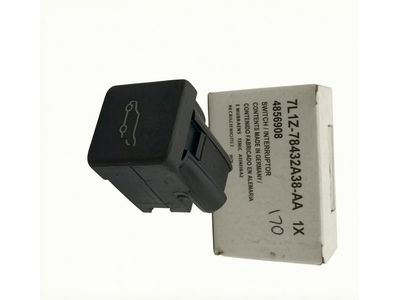 Ford 7L1Z-78432A38-AA